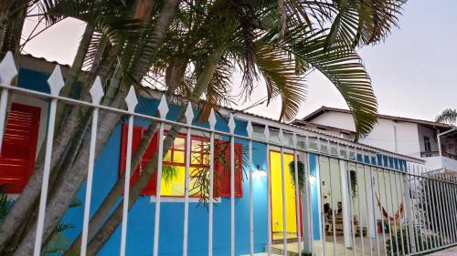 Exterior view, Pequi hostel in Lagoa da Conceicao