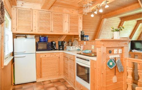 Nice Home In Goldlauter-heidersbach With Sauna