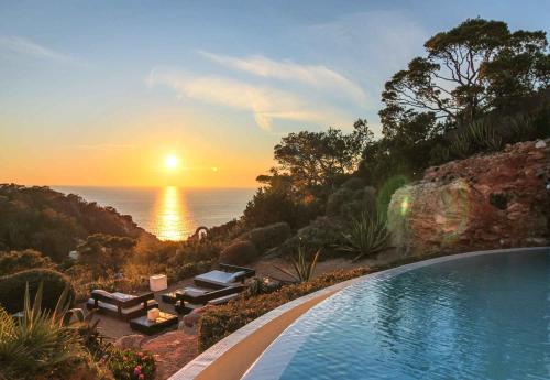  VILLA VADELLA in 07830 Cala Vadella