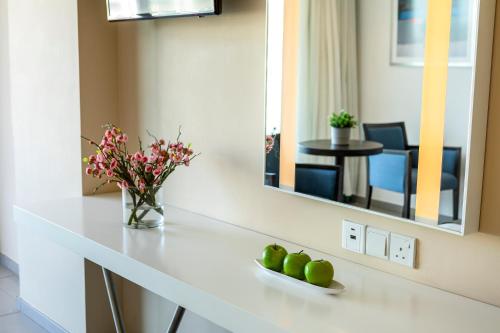 Superior Room with Inland View image 6