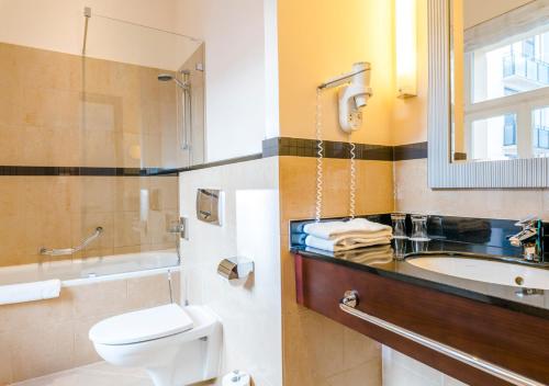 240755658 Hotel Polonia Palace