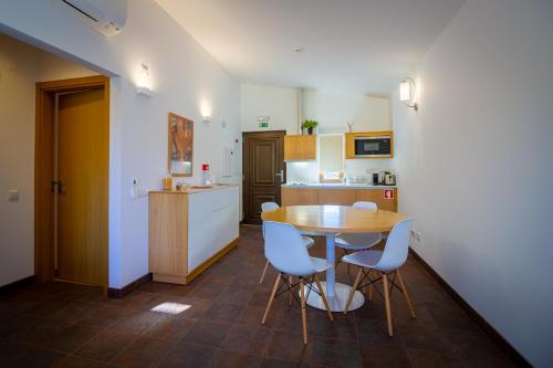 Casas do Almourao in วีลา เวลยา เด โรเดา