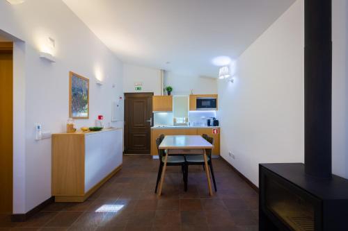 Casas do Almourao in วีลา เวลยา เด โรเดา