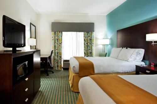 Holiday Inn Express Hotel & Suites Picayune