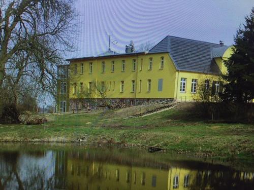 Gutshaus mit Seeblick - okologisch & nachhaltig
