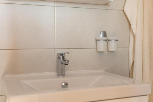 Apartment with Sea View image 9