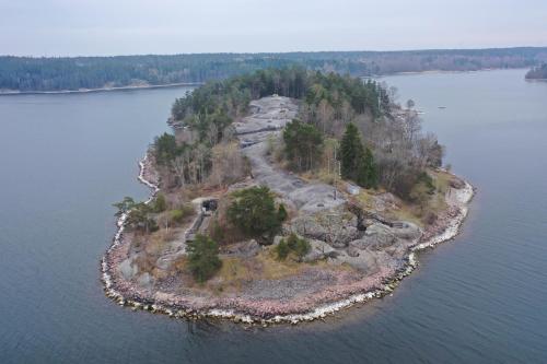 Siaröfortet Skärgårdskrog och Pensionat - Accommodation - Ljusterö