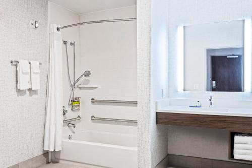 Holiday Inn Express & Suites Niceville - Eglin Area an IHG Hotel - image 8