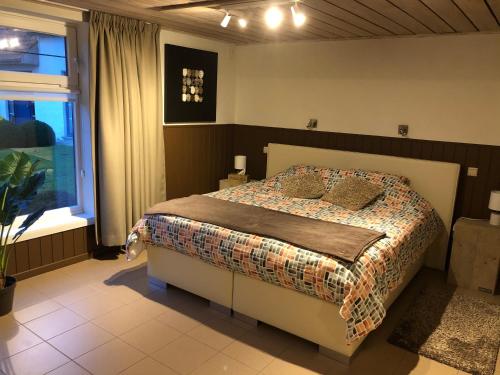 1 queen bed