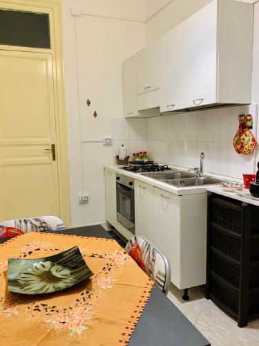 Monfenera Apartment 3, Palermo (fotografie 9)