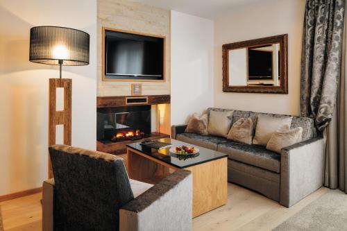 2 bedrooms, 3 beds