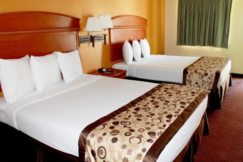 Americas Best Value Inn AT&T Center - image 7