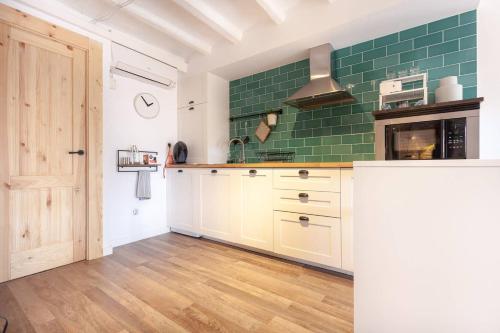  Loft in Historic Center of Tarragona Santa Anna St by Batuecas in Tarragona