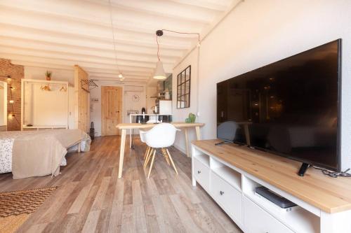  Loft in Historic Center of Tarragona Santa Anna St by Batuecas in Tarragona