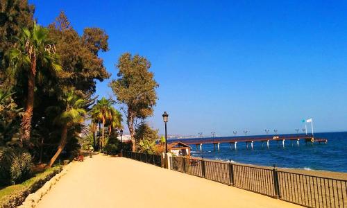 CASA BILGOLA LUXURY 3 BEDROOM HOUSE AT LA QUINTA GOLF COURSE OCEAN and MOUNTAIN VIEW