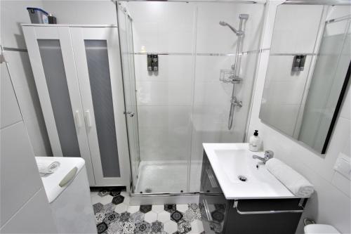 Benalmadena Apartamento - A 600m de la playa - PISCINA ABIERTA TODO EL ANO - EXCELENTE WIFI