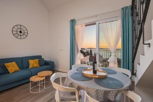 Duplex Comfort One-Bedroom Apartment with Balcony and Sea View