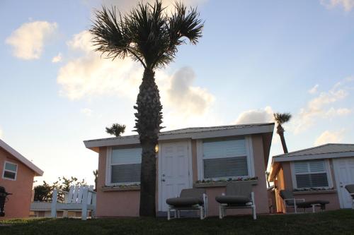 Shoreline Suites & Cabana Cottages – Beachfront - image 4