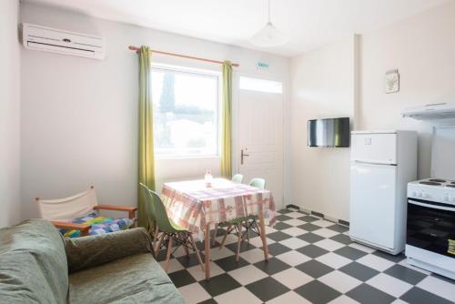 Vacation House in Mikri Mantinia gîte à louer Mikri Mantineia