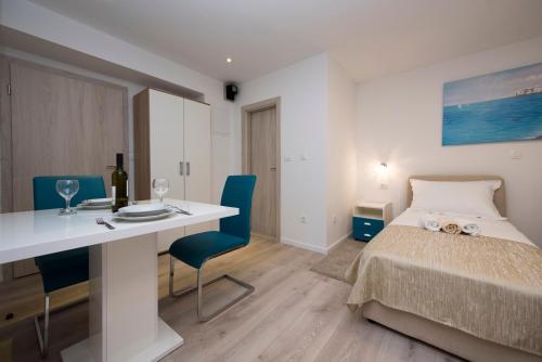 Apartments Maraton 4