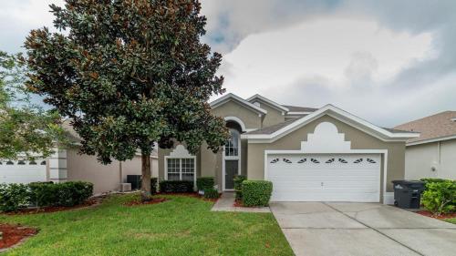 8135 Sun Palm Drive - image 2