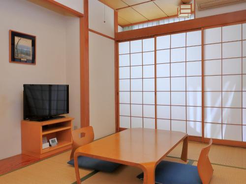 Japanese-Style Twin Room