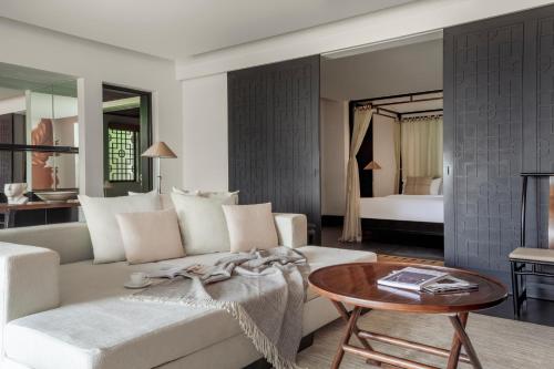Double room, pool, spa bathtub