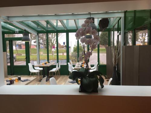 Hotel Motelia in Moissy-Cramayel