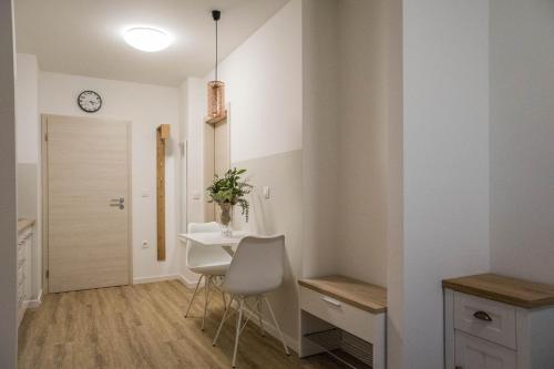 Instalaciones, Jantar Apartmaji in Novo Mesto