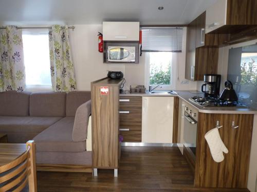 3 bedrooms, 6 beds