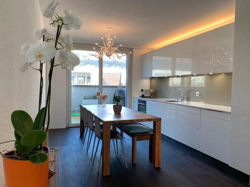 Central & Elegant Room in Biel in Biel/Bienne, Schweiz