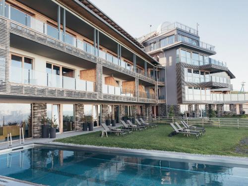 Alpinhotel Pacheiner in Treffen, Österreich