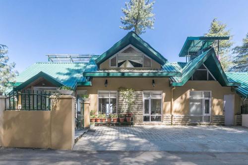 StayVista at The Corner House - Pet Friendly Villa, Shimla