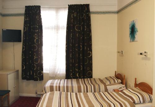 Stanley House Hotel - image 3