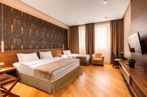 Hotel Tbilisi Tower Room Type - Comfort Triple Room Hotel Tbilisi Tower Room Type - Comfort Triple Room