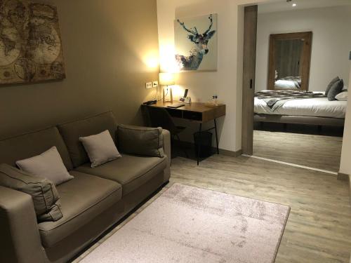 Logis Hôtel Burnichon