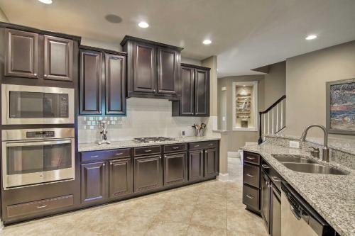Bayside Resort Home with Pool 5 Mi to Public Beach! - image 9