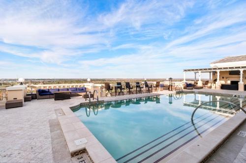Green View Condo - image 2