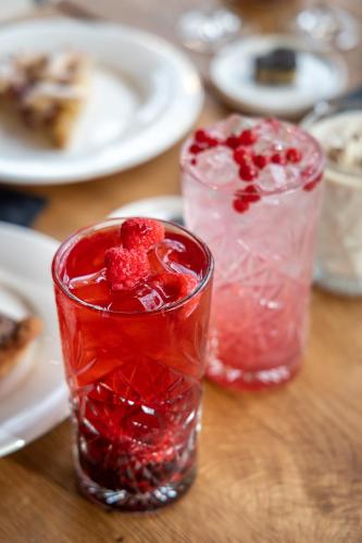 240950342 Boutique Hotel Sunrose 7 - Gourmet & SPA