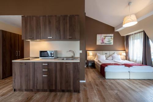 Empress Boutique Hotel - main image