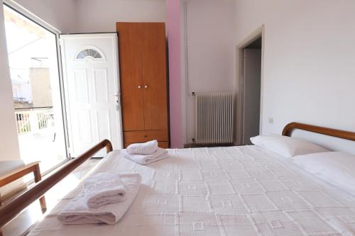  Maria Apartments in Asini