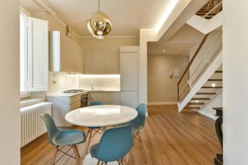 Apartments Florence Santa Croce Terrace Deluxe - image 9