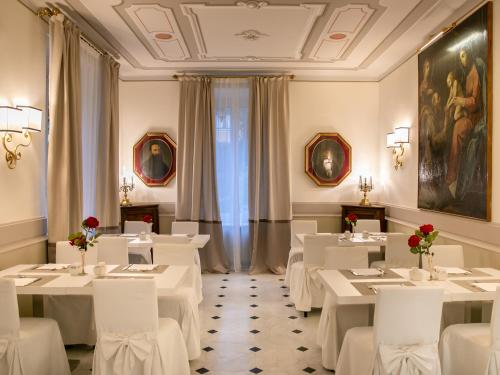 Hotel Jolanda - image 6