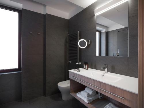 Boutique Hotel Touring - image 3