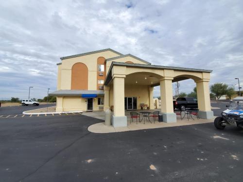 Americas Choice Inn & Suites - 숙소 외관
