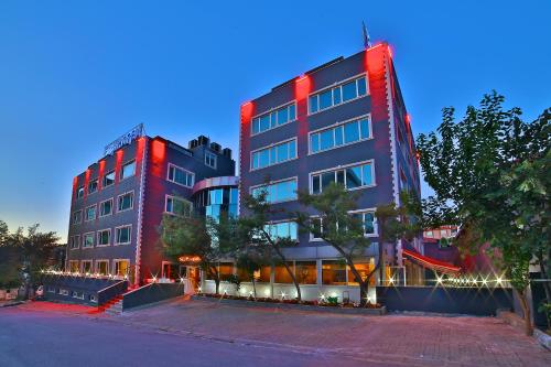 The Hera Premium Hotels · Maltepe