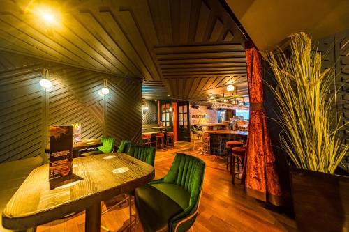 Bar/lounge, The Old Quarter Townhouse in Limerick
