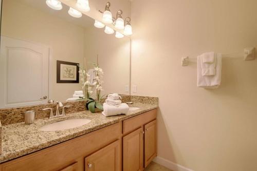 Paradise Palms-RU1049 - image 8