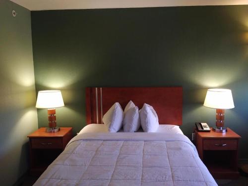 Marble Waters Hotel and Suites - Jacksonville - image 4