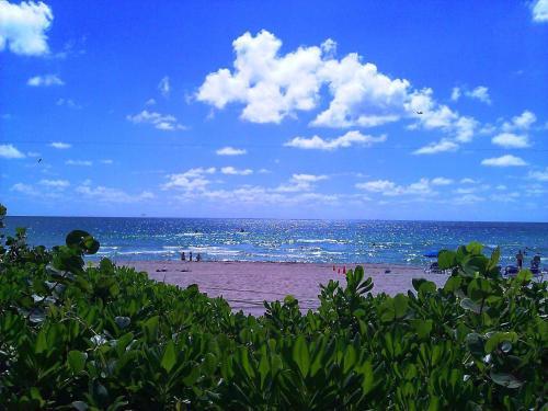 Holiday Inn Miami Beach - Oceanfront by IHG – Miami Beach, FL